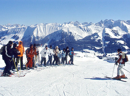 Ski Gruppe in den Allgäuer Alpen